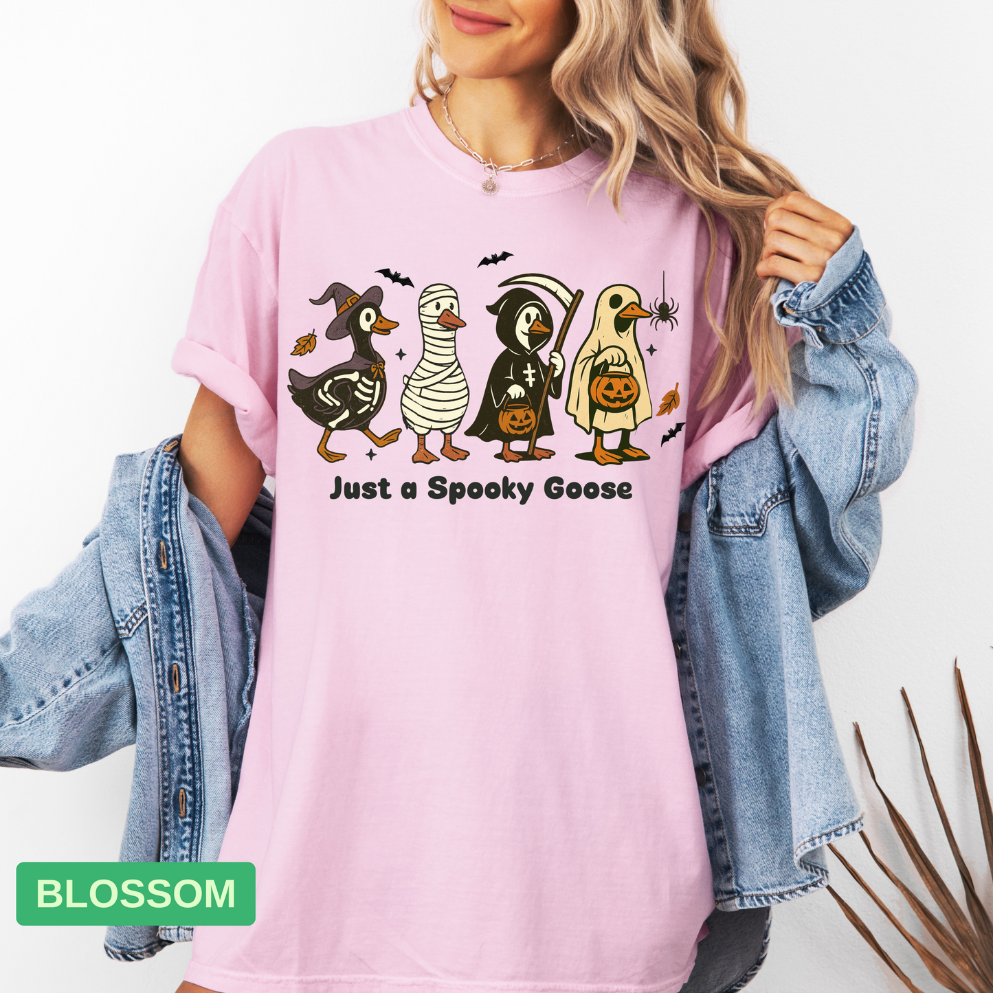 🦢 Funny Halloween Goose T-Shirt | Cute Spooky Fall Costume Tee - Evie's Dreamlands
