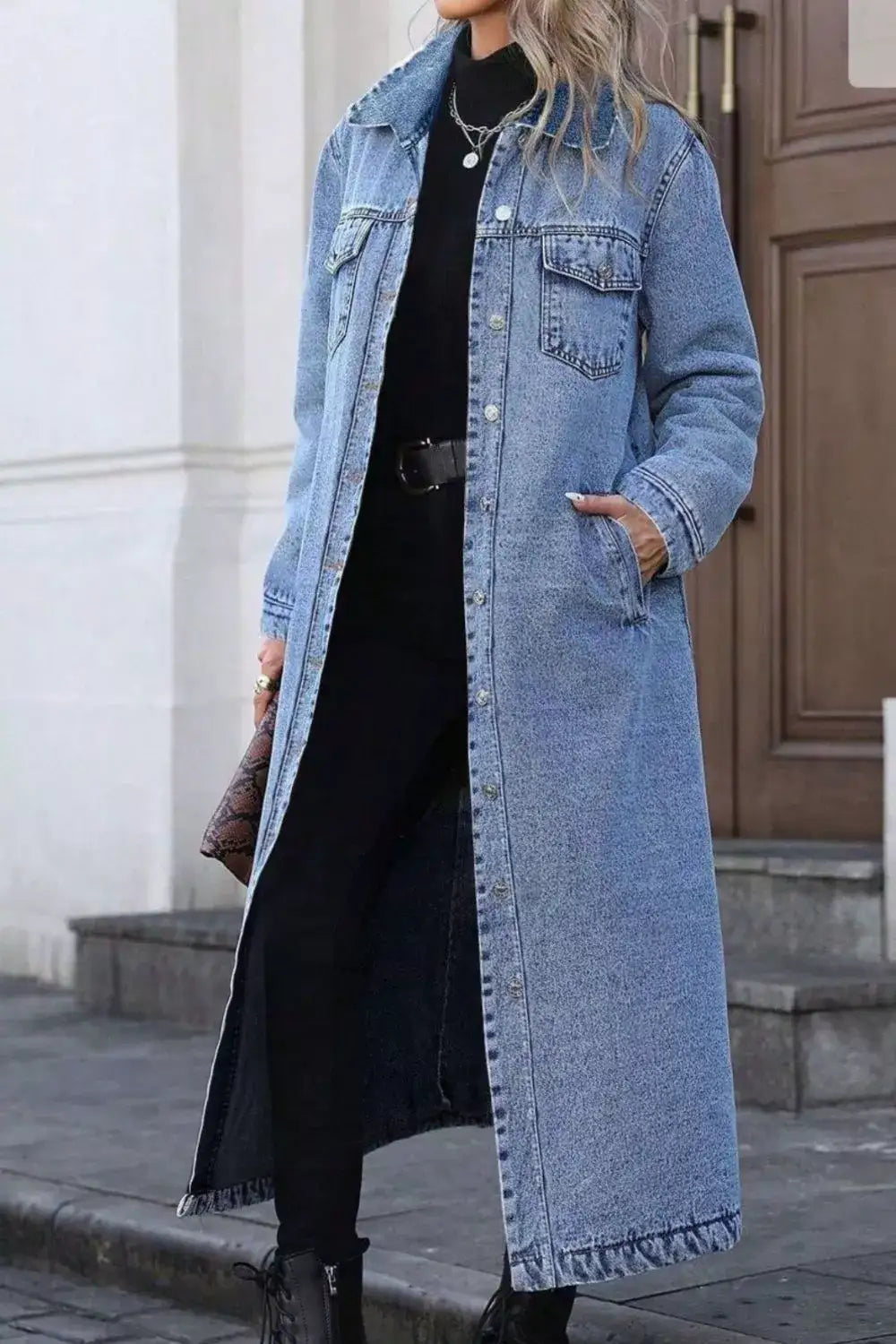 Women's button-front denim jacket with functional pockets