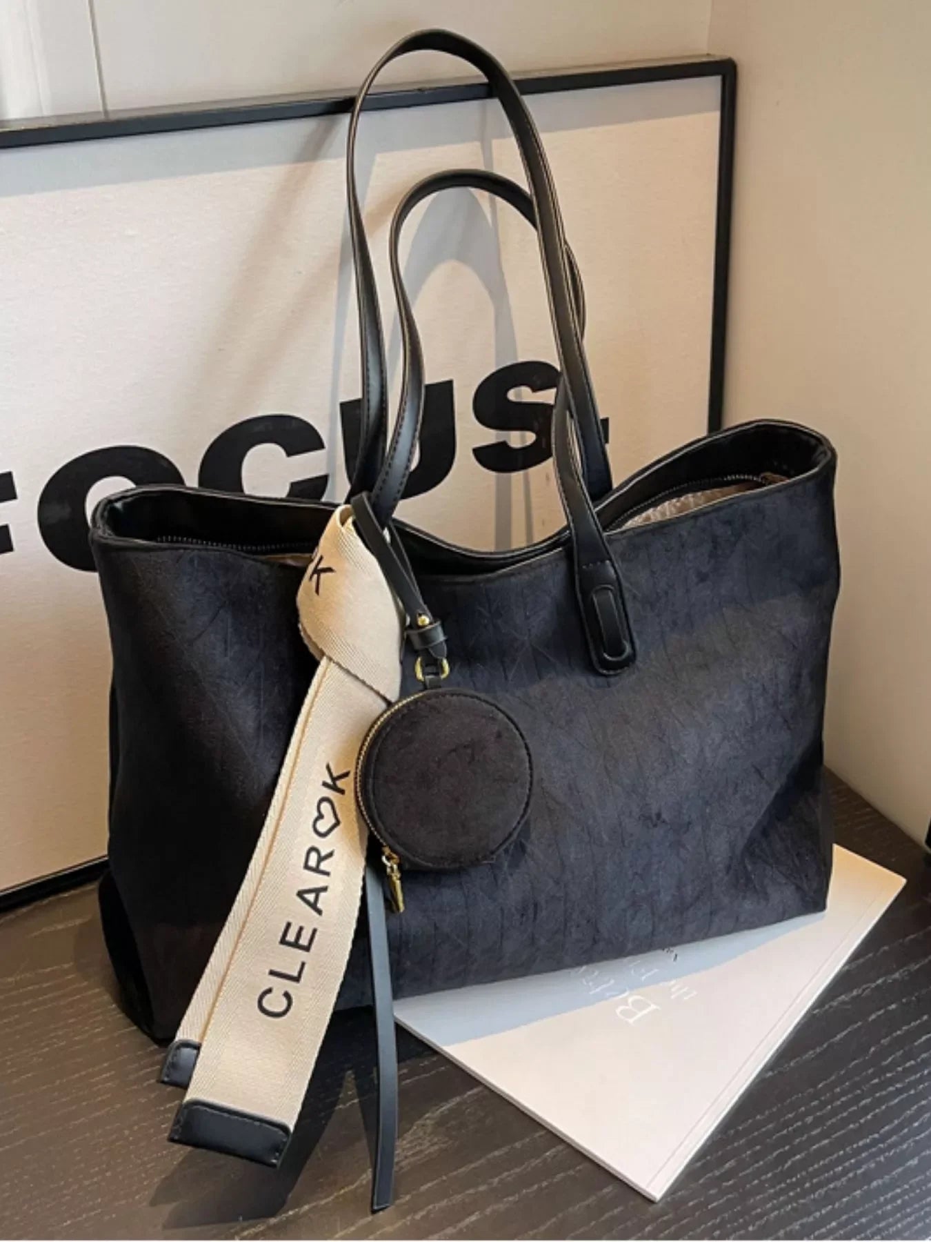 Large Capacity Velvet Tote Bag with Coin Purse – Luxe Everyday Carryall