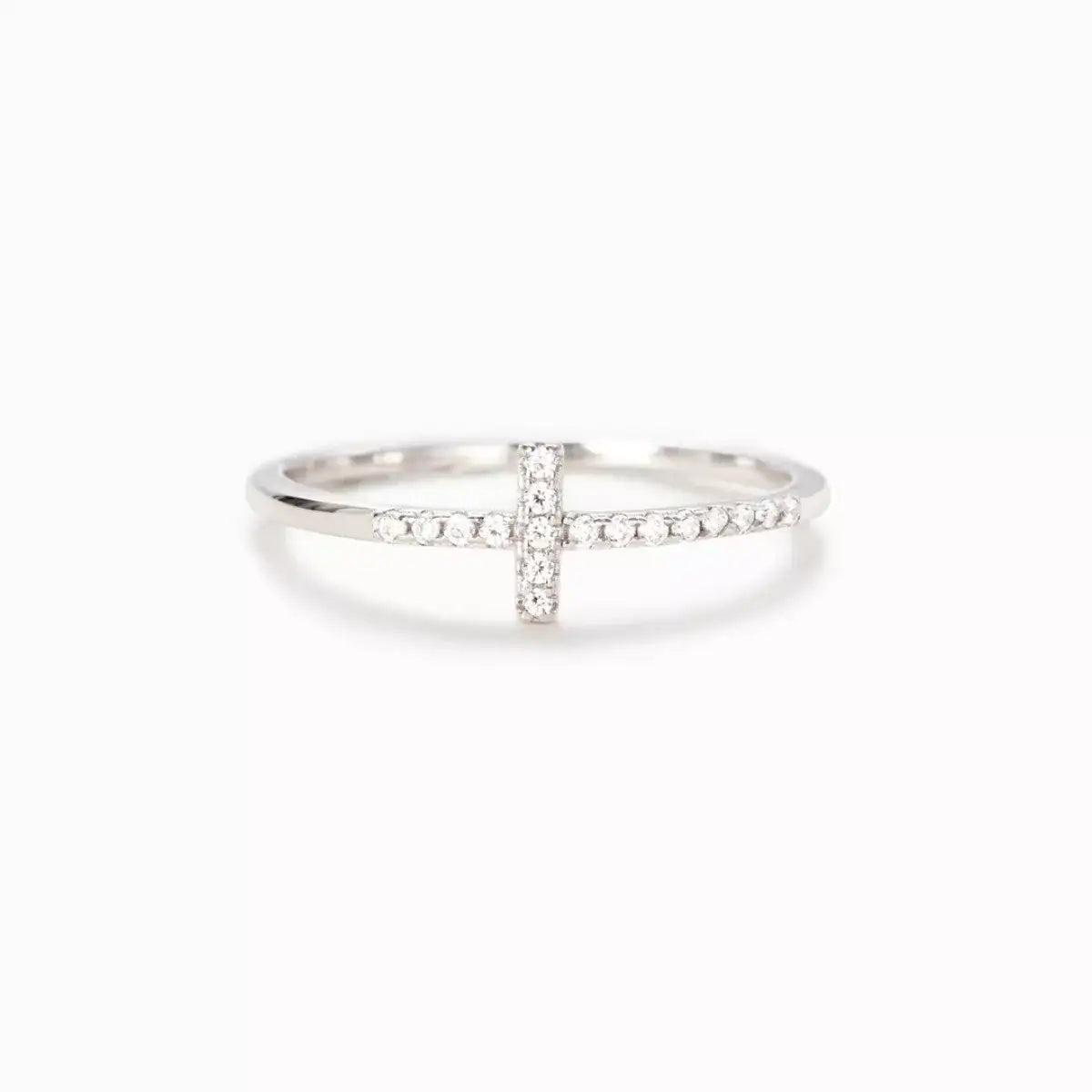 Evie's Dreamland 925 sterling silver cross ring for women, featuring a diamond-encrusted band and cross.