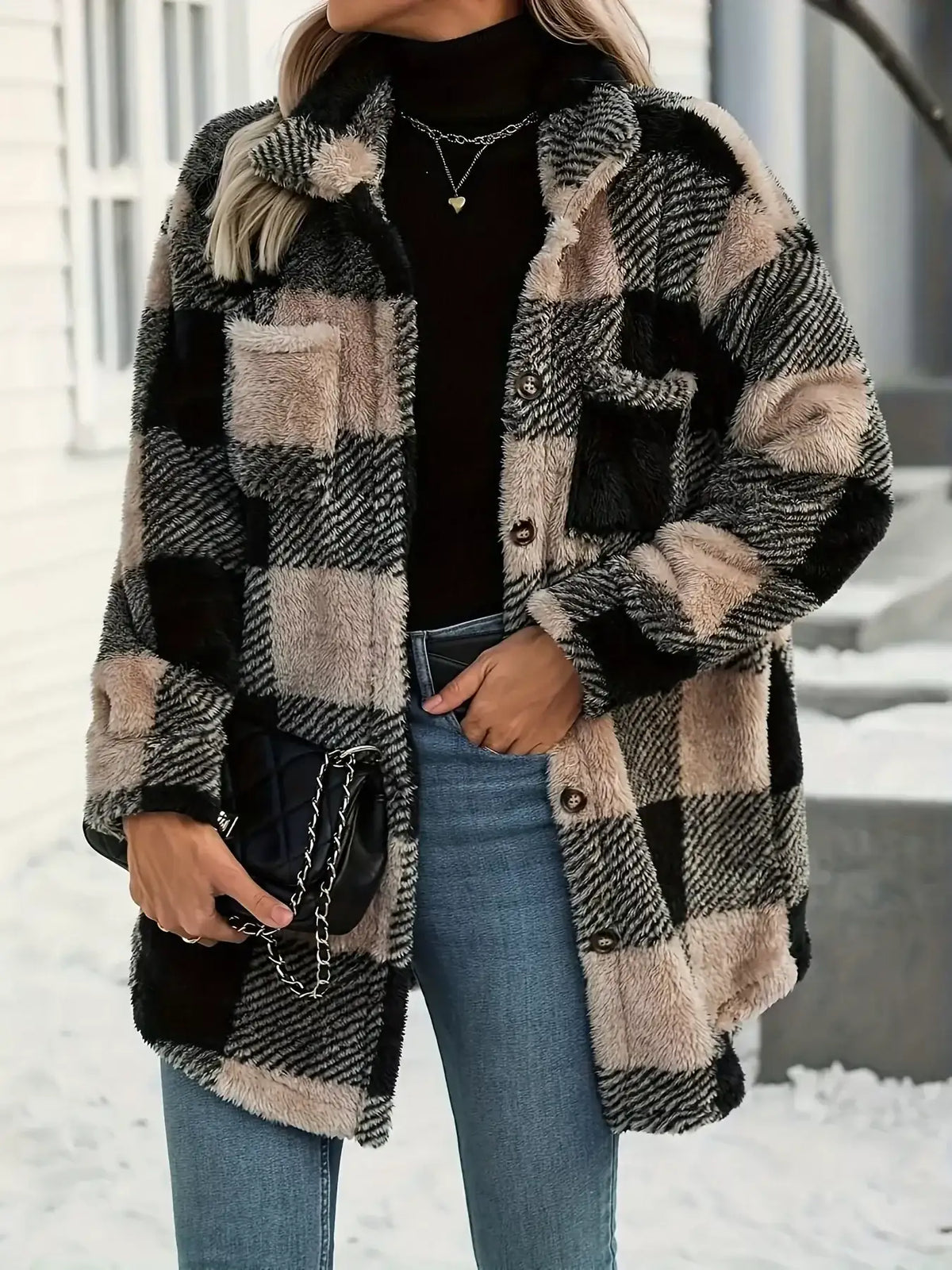 Women's plaid fleece button-down jacket with pockets